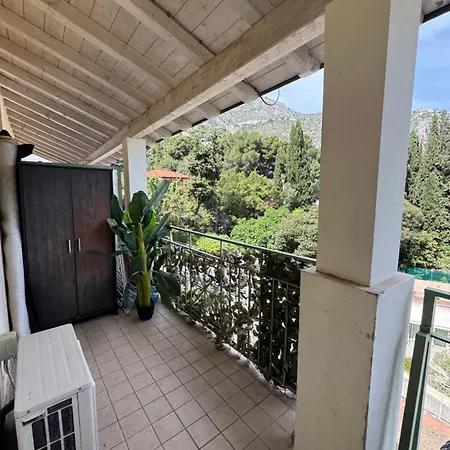Duplex In Sur Èze
