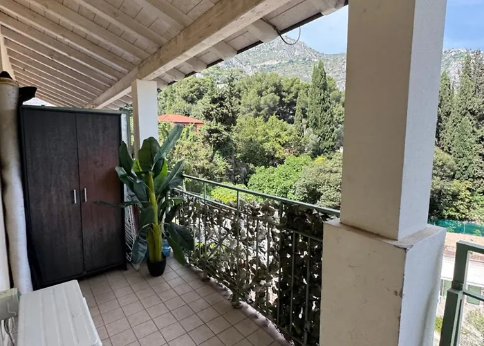 Duplex In Sur Èze